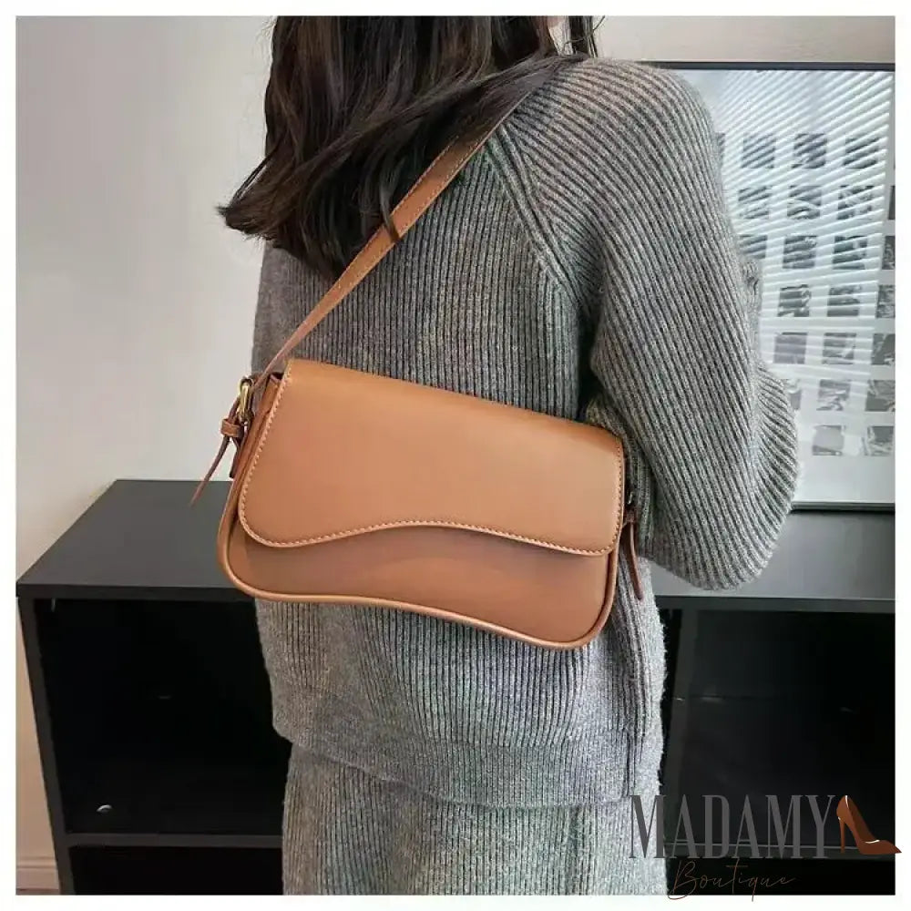 Vintage Leather Crossbody Bags for Women 2024 Designer Female Small Flap Shoulder Underarm Bag Armpit Handbags and