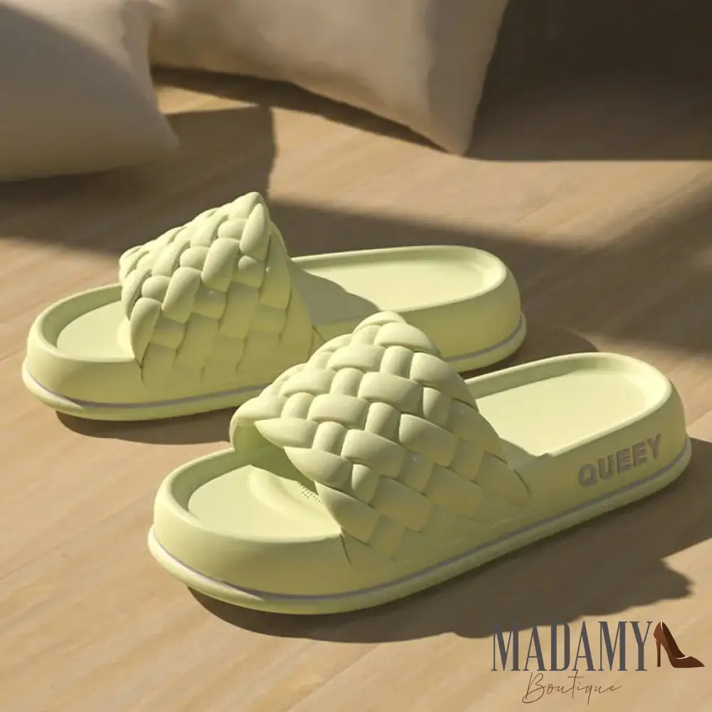 Summer Women Thick Slippers Sole Beach Slides Bathroom Anti-Slip Soft Sandals Fashion Ladies Cloud