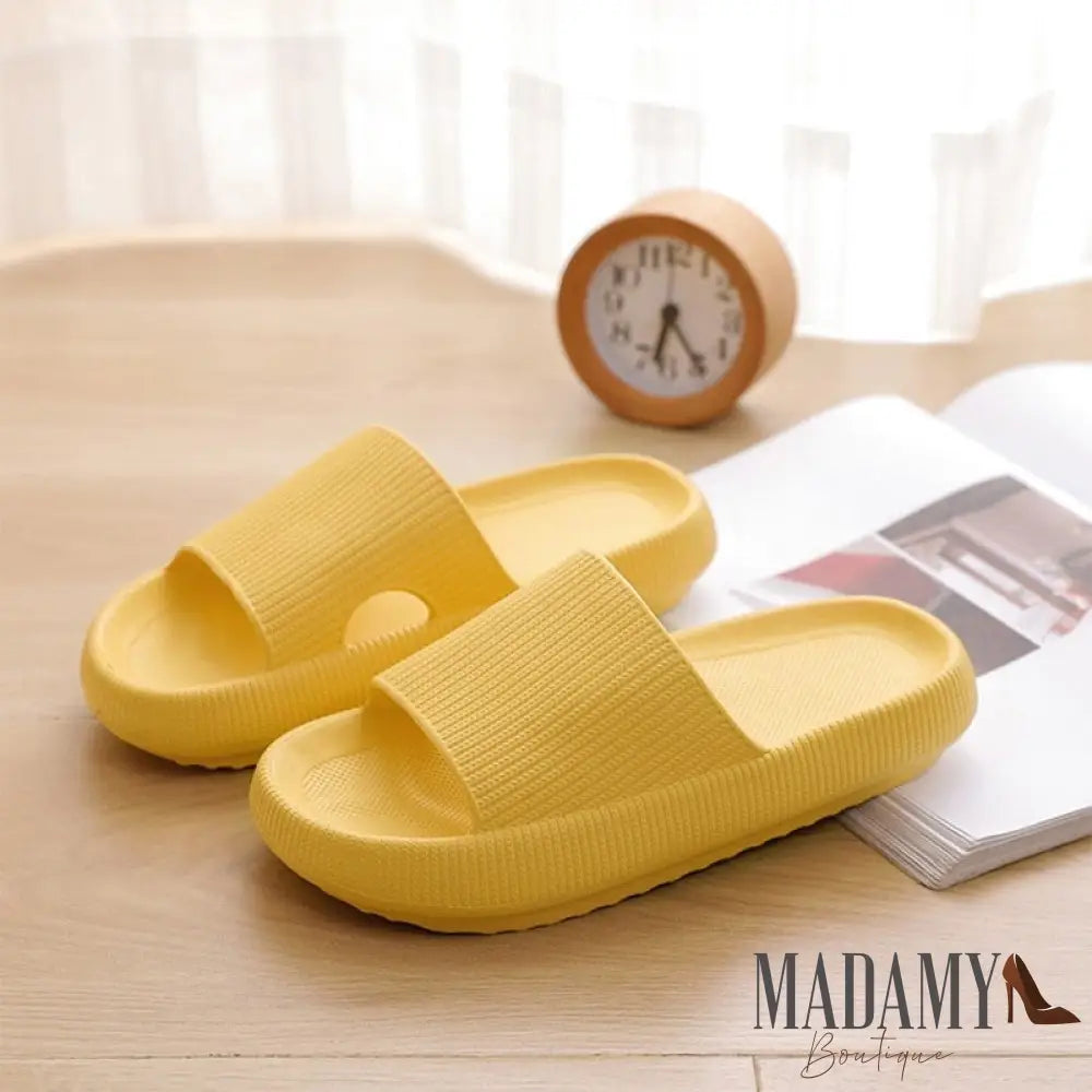 Chinelo Madamy Nuvem Confort Amarela / 33-34